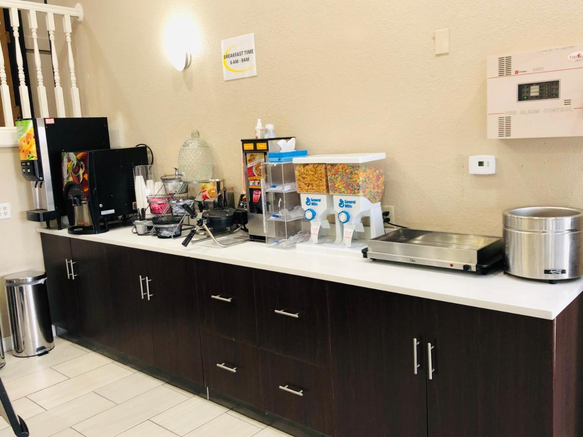 فندق سوبر 8 باي ويندام أوماها ساوث ويست المظهر الخارجي الصورة